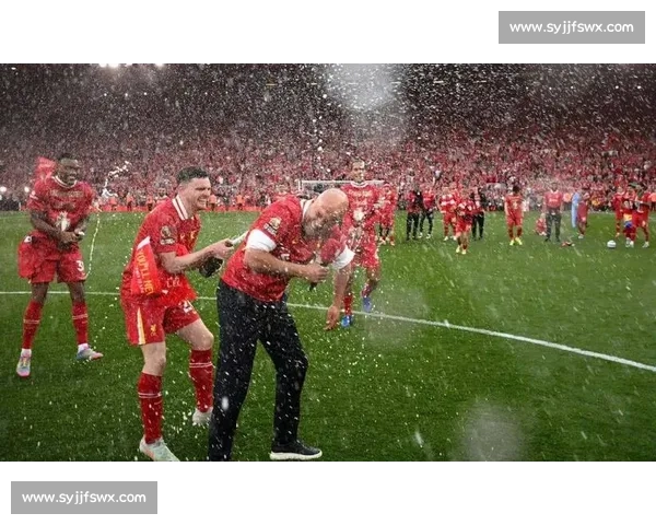 罗马诺确认罗伯逊未来未定，利物浦转会谈判暂缓